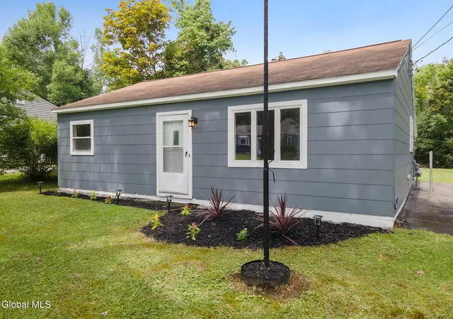 3rd image of 3 Riverview Dr, Schenectady, NY 12309 | MLS# 202623048