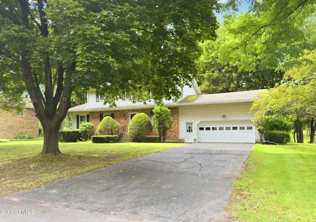 48th image of 4 Laurel Dr, Albany, NY 12211 | MLS# 202623152