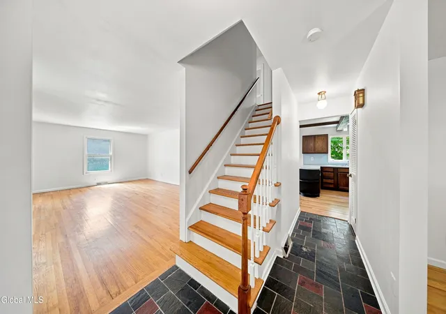 4th image of 4 Laurel Dr, Albany, NY 12211 | MLS# 202623152