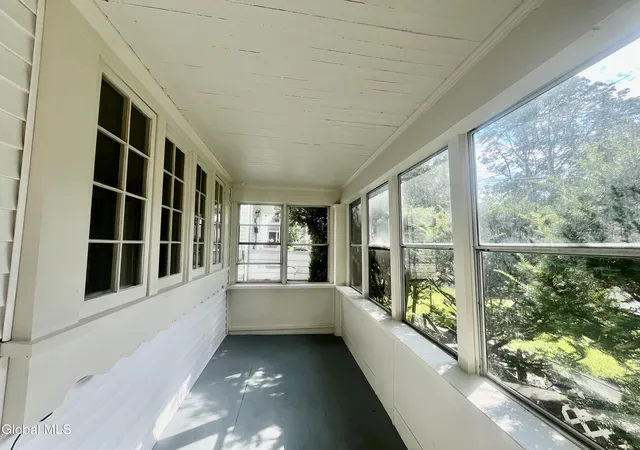Listing Photo 4 - Condo for sale in building located at 313 Perry St, Schenectady, NY 12306