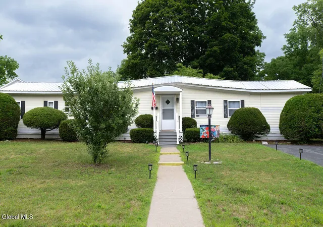 Photo 3 of Sale Pending at 309 Ash St, Corinth, NY 12822 | MLS# 202623149 | Listing updated on 2026-08-11