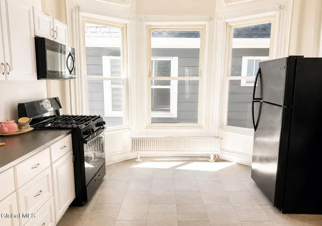 Listing Photo 5 - Condo for sale in building located at 128 6th Ave, Troy, NY 11217