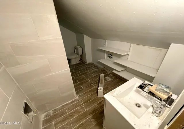 Listing Photo 5 - Condo for sale in building located at 197 Vrooman Ave, Amsterdam, NY 12010