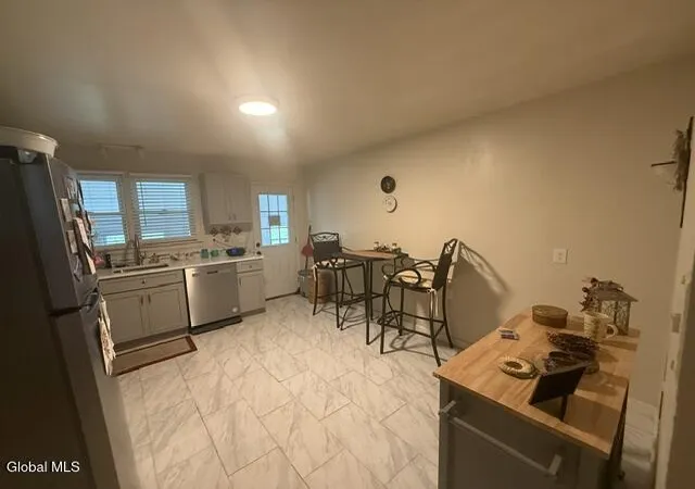 Listing Photo 4 - Condo for sale in building located at 16 Marion Ave, Saratoga Springs, NY 12801