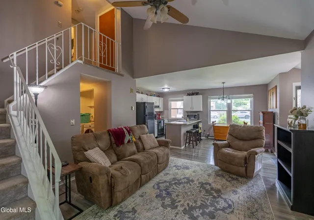 4th image of 65 Pepperbush Pl, Ballston Spa, NY 12020 | MLS# 202624247