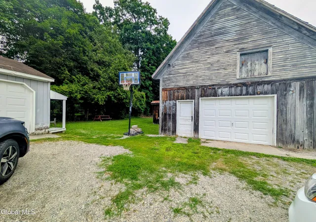 Photo 4 of Single family home for sale at 2686 Main St, Crown Point, NY 12928 | MLS# 202623186 | Listing updated on 2026-08-24