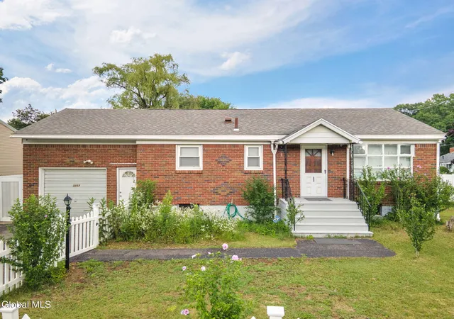 1st image of 3257 Mcdonald Ave, Schenectady, NY 12304 | MLS# 202623314