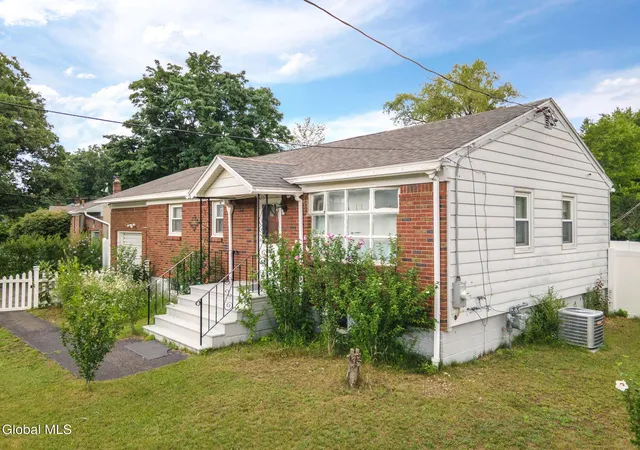 2nd image of 3257 Mcdonald Ave, Schenectady, NY 12304 | MLS# 202623314