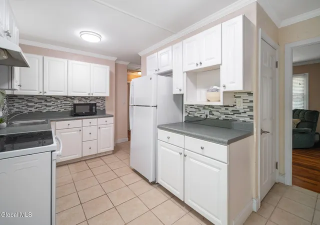 Photo 3 of Sale Pending at 39 E Fernbank Ave, Delmar, NY 12054 | MLS# 202623973 | Listing updated on 2026-08-21