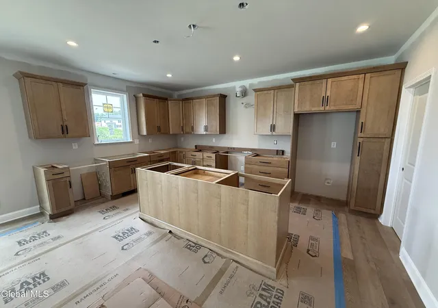 3rd image of 16 Magnolia Dr, Clifton Park, NY 12065 | MLS# 202623226