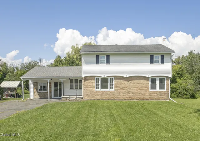 Photo 3 of Single family home for sale at 187 New York 9j, Hudson, NY 12534 | MLS# 202623225 | Listing updated on 2026-09-30