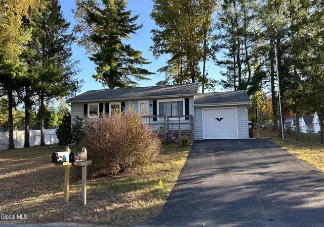 2nd image of 34 Margaret Dr, Ballston Spa, NY 12020 | MLS# 202623549