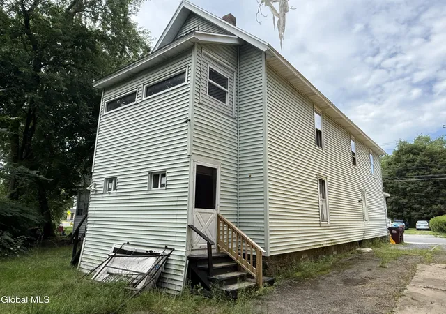 Listing Photo 3 - Condo for sale in building located at 242 Bleecker St, Gloversville, NY 12078