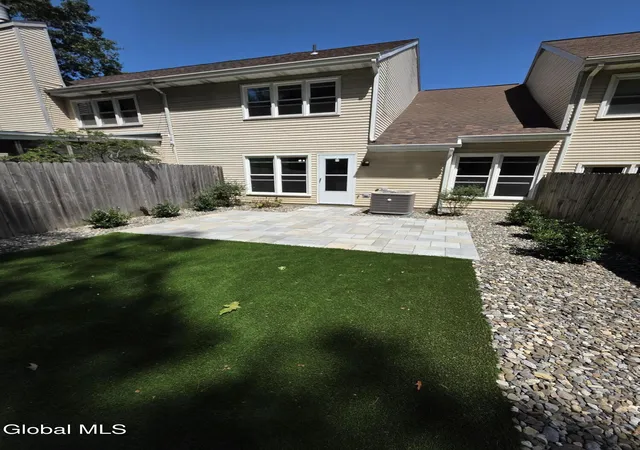 Photo 2 of Townhouse for sale at 32 Old Coach Rd, Clifton Park, NY 12065 | MLS# 202623269 | Listing updated on 2026-09-17