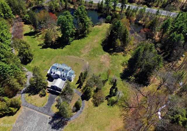 36th image of 2255 Ballston Ave, Saratoga Springs, NY 12866 | MLS# 202623393