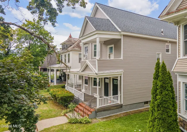 Photo 3 of Sale Pending at 1109 Glenwood Blvd, Schenectady, NY 12308 | MLS# 202623312 | Listing updated on 2026-09-09