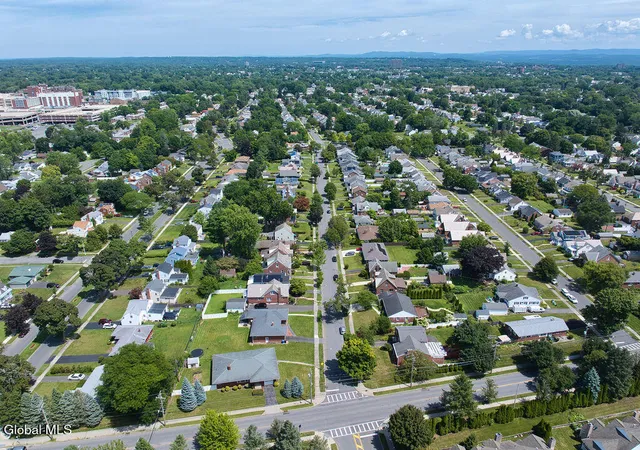 29th image of 130 Fleetwood Ave, Albany, NY 12209 | MLS# 202623933