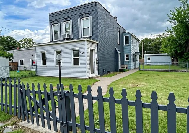 1st image of 274 3rd Ave, Troy, NY 12182 | MLS# 202623812