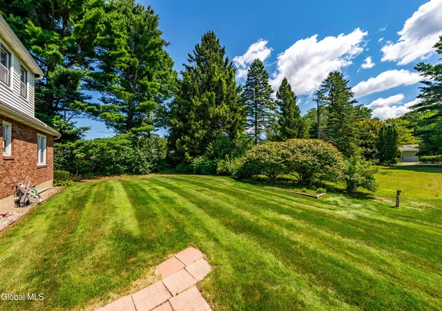 4th image of 1277 Floral Ave, Schenectady, NY 12306 | MLS# 202623468