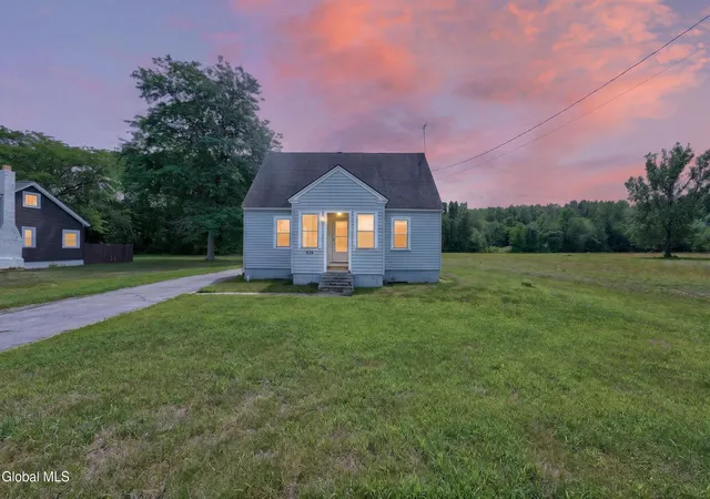 Photo 3 of Single family home for sale at 414 Reynolds Rd, Fort Edward, NY 12828 | MLS# 202623367 | Listing updated on 2026-08-11