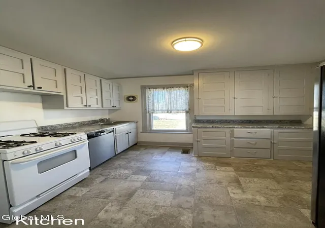 Photo 3 of Multi family home for sale at 28 Hunter St, Glens Falls, NY 12801 | MLS# 202623406 | Listing updated on 2026-08-10