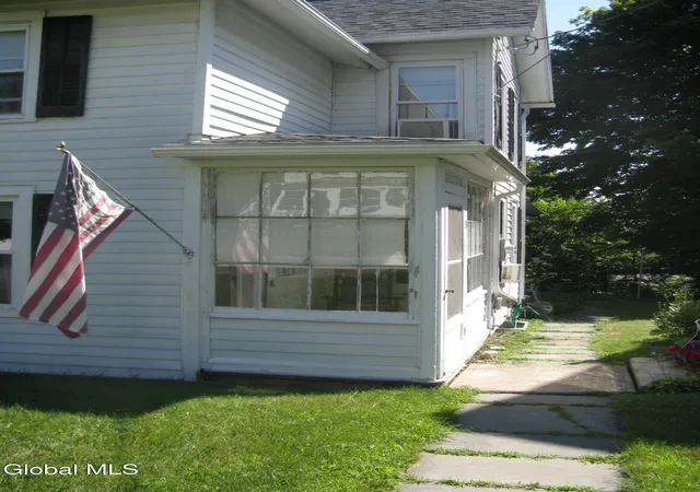 Photo 3 of Sale Pending at 31 Pleasant St, Voorheesville, NY 12186 | MLS# 202623481 | Listing updated on 2026-09-10