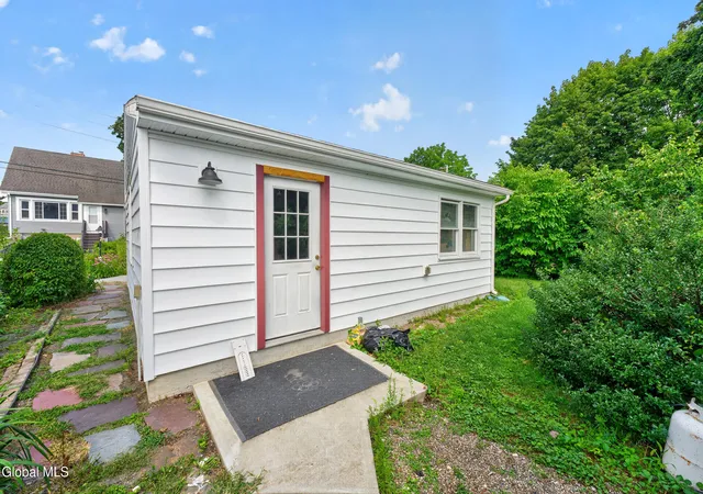 32nd image of 53 Tallmadge Pl, Mechanicville, NY 12118 | MLS# 202623539