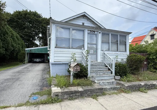 17th image of 305 Bay Rd, Queensbury, NY 12804 | MLS# 202623492