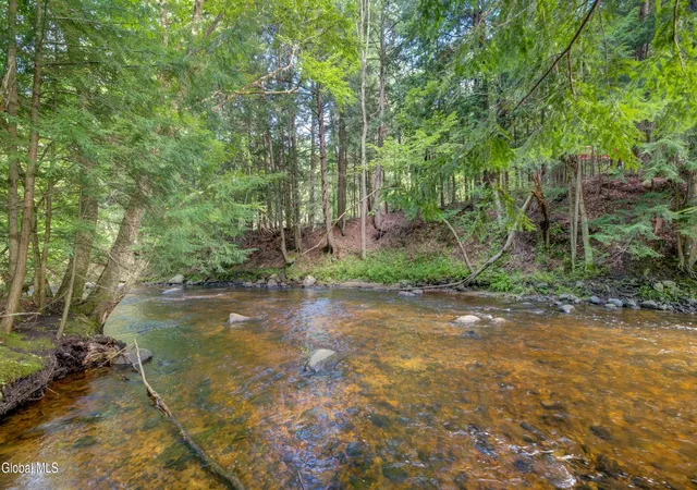 Photo 3 of Sale Pending at 136 Bornt Rd, Broadalbin, NY 12025 | MLS# 202623509 | Listing updated on 2026-09-08