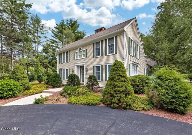 Photo 4 of Single family home for sale at 26 Honey Holw Rd, Queensbury, NY 12804 | MLS# 202623493 | Listing updated on 2026-09-18