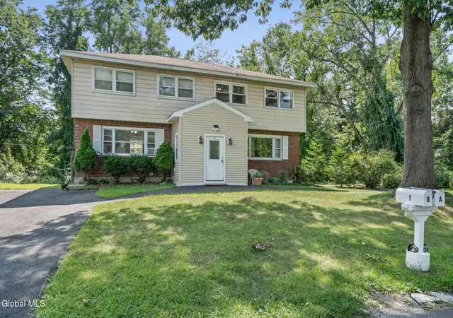 2nd image of 1 Dowling Rd, Albany, NY 12205 | MLS# 202623879