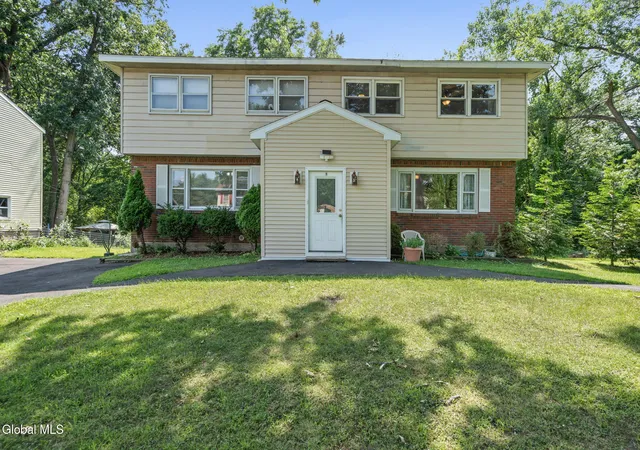 3rd image of 1 Dowling Rd, Albany, NY 12205 | MLS# 202623879