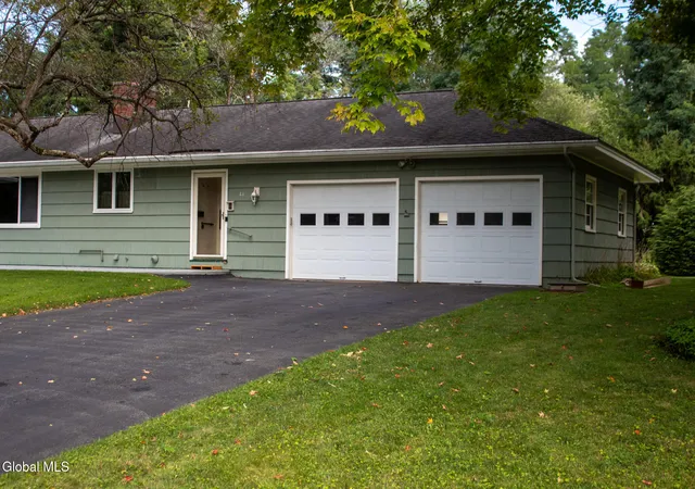 Photo 3 of Single family home for sale at 44 Meadowview Rd, Queensbury, NY 12804 | MLS# 202623592 | Listing updated on 2026-09-19