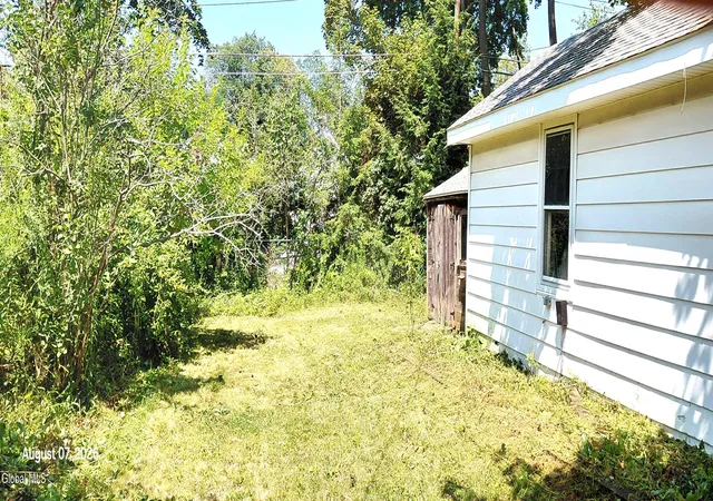 Photo 4 of Sale Pending at 49 Ramsey Pl, Albany, NY 12208 | MLS# 202623556 | Listing updated on 2026-09-30