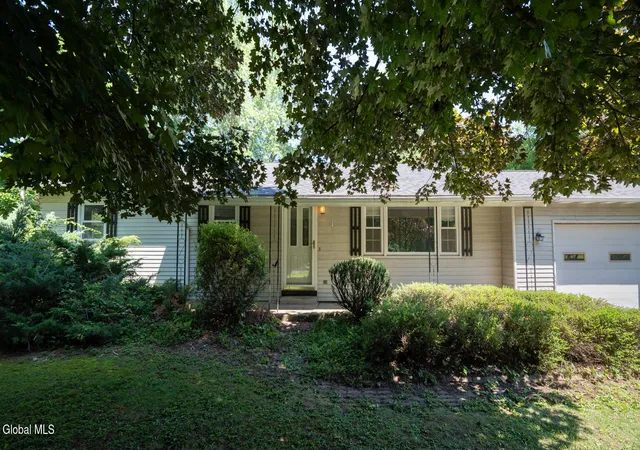 1st image of 21 Cross St, Kinderhook, NY 12106 | MLS# 202623585
