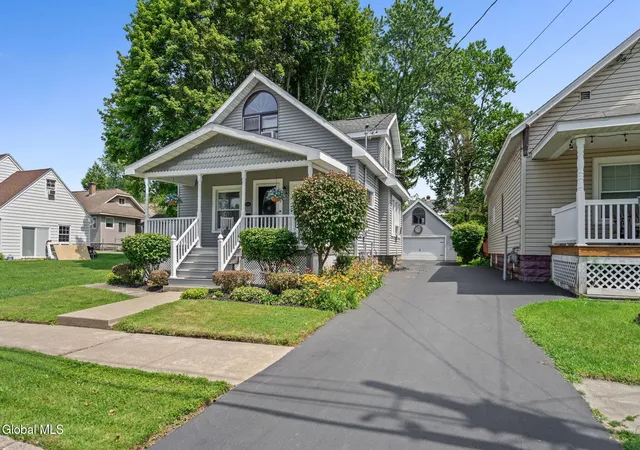 3rd image of 1176 Dean St, Schenectady, NY 12309 | MLS# 202623801