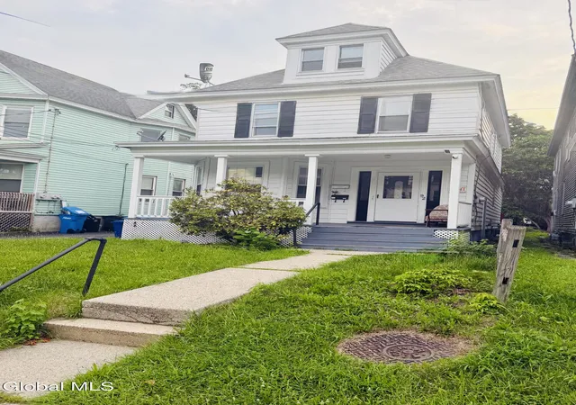 2nd image of 92 N Allen St, Albany, NY 12203 | MLS# 202623722