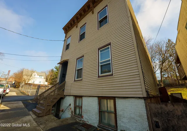 2nd image of 269 Elk St, Albany, NY 12206 | MLS# 202623727