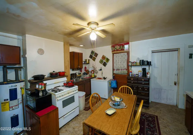 4th image of 269 Elk St, Albany, NY 12206 | MLS# 202623727