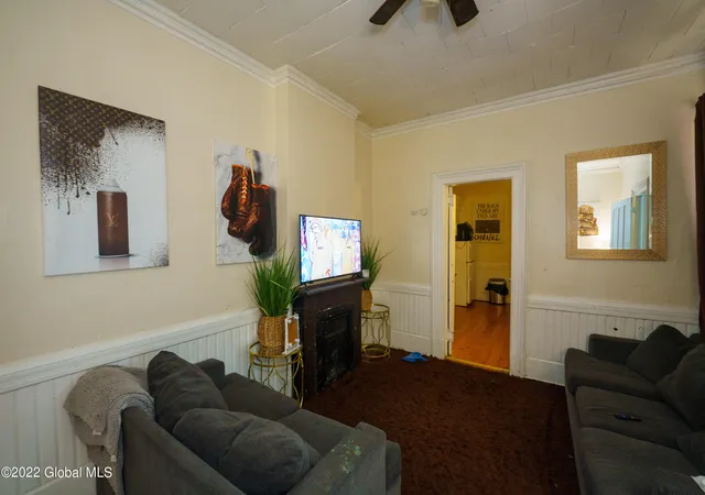 5th image of 355 Clinton Ave, New York City, NY 11238