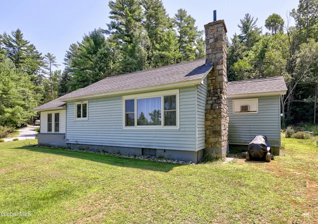 Photo 3 of Single family home for sale at 22 Spring St, Chestertown, NY 12817 | MLS# 202623644 | Listing updated on 2026-09-29