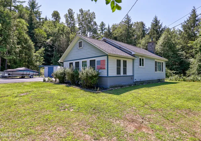 Photo 4 of Single family home for sale at 22 Spring St, Chestertown, NY 12817 | MLS# 202623644 | Listing updated on 2026-09-29