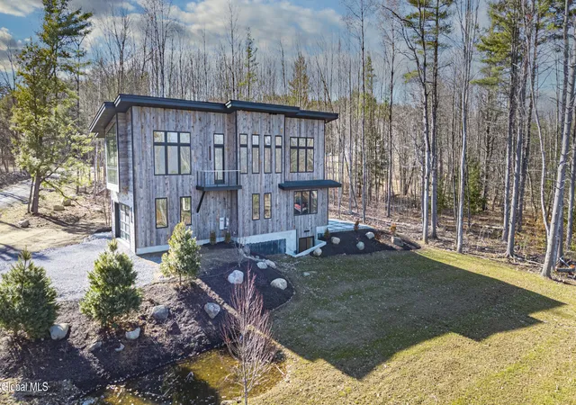 4th image of 11 S Eagle Rdg, Diamond Point, NY 12824 | MLS# 202623641