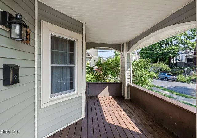 3rd image of 521 Mercer St, Albany, NY 12208 | MLS# 202623897