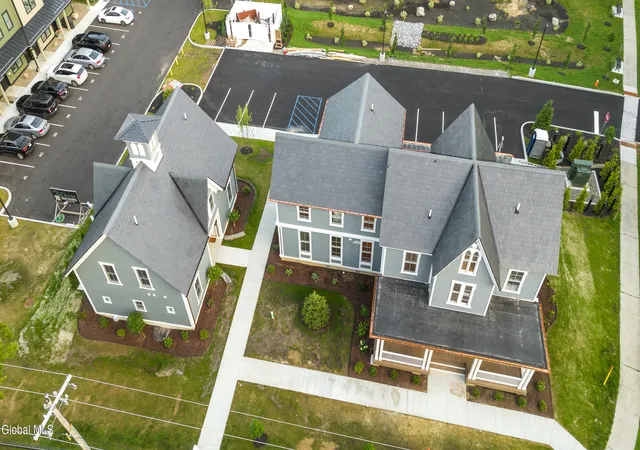 2nd image of 182 Excelsior Ave, Saratoga Springs, NY 12866