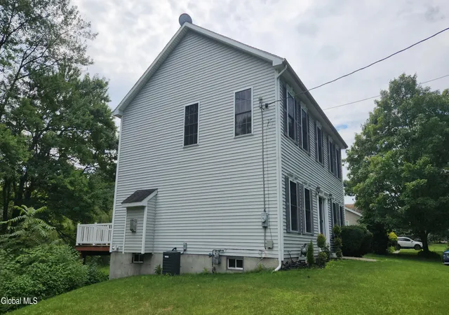 2nd image of 5 Homestead Dr, Latham, NY 12110 | MLS# 202623757