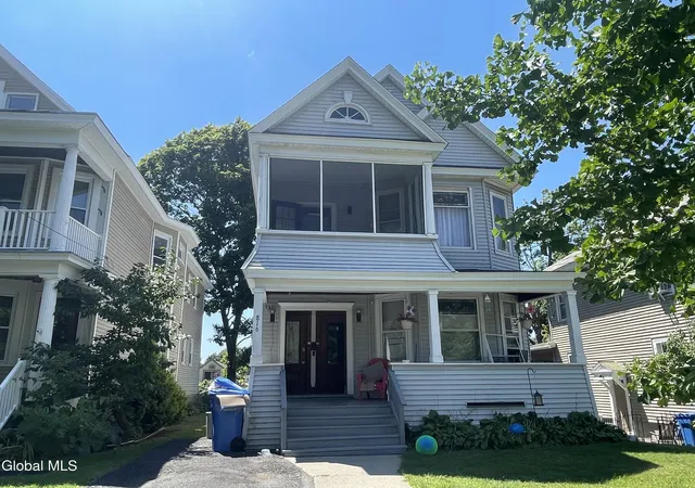 1st image of 816 Park Ave, Albany, NY 12208 | MLS# 202623671