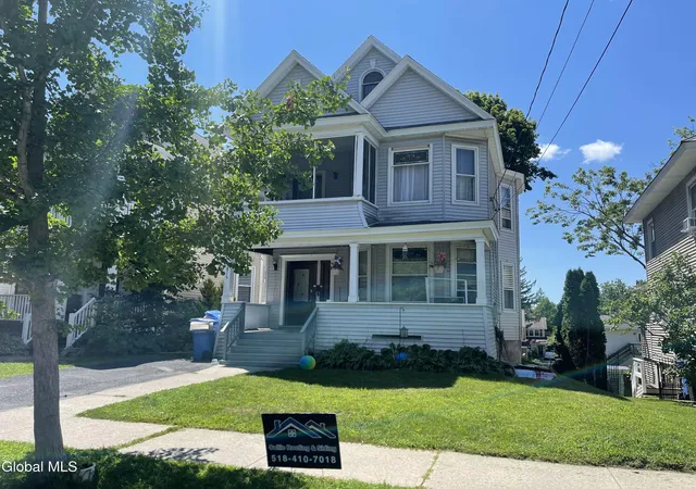 2nd image of 816 Park Ave, Albany, NY 12208 | MLS# 202623671