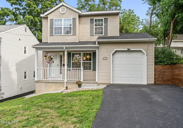 1st image of 5 Pinehurst Ave, Albany, NY 12203 | MLS# 202623890