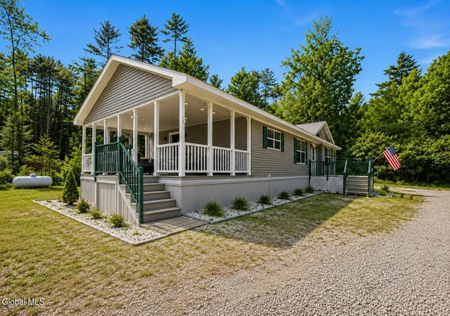 Photo 2 of Single family home for sale at 1397 Us Route 9, Schroon, NY 12870 | MLS# 202623695 | Listing updated on 2026-09-18